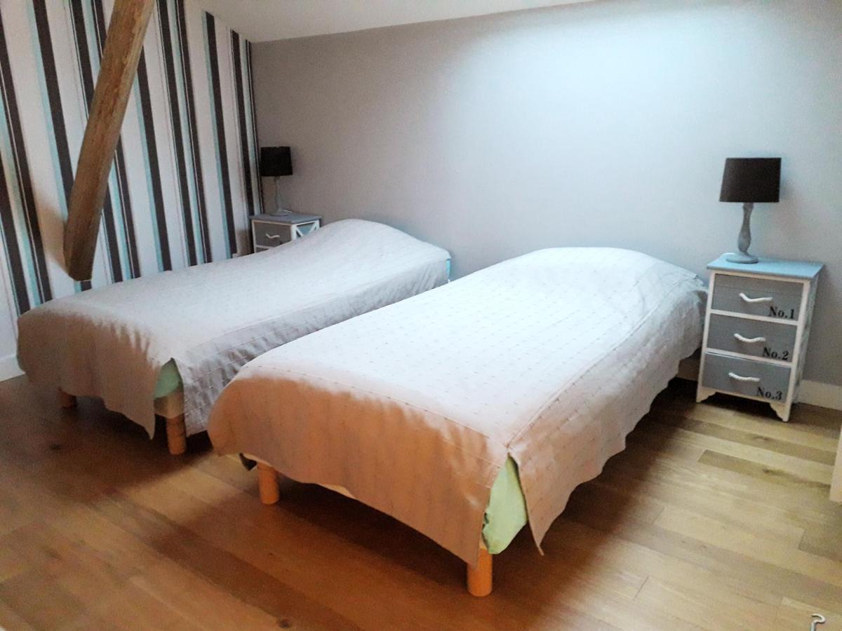 La Tourelle De Chevignat Bed & Breakfast Courmangoux ภายนอก รูปภาพ